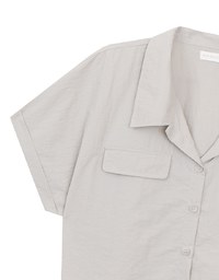 Soft Crinkle Fabric Cropped Shirt with Front Flap Pockets