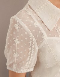 Dot Pattern Floral Lace Embroidered Puff Sleeve Cropped Shirt with Drawstring Hem