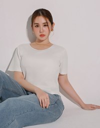 Deep V Back Solid Slim Fit Padded Cropped Tee