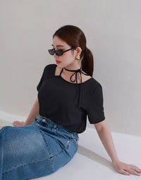 2WAY不對稱領口綁帶羅紋短TEE