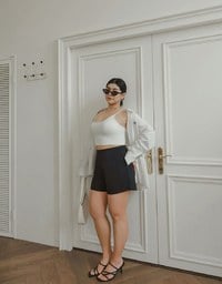 AIRY HOURGLASS Cooling High Waist Sculpted Shorts with Back Pockets