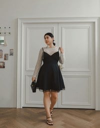 Spaghetti Strap V Neck Twist Detail Flowy Padded Mini Dress