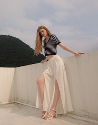 Cropped Knit Top with Striped Pattern and Sailor Collar