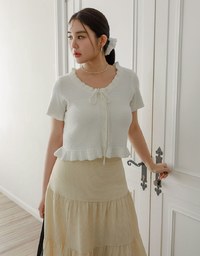Ruffled Neckline Short Sleeve Knit Vest Top with Button Trim