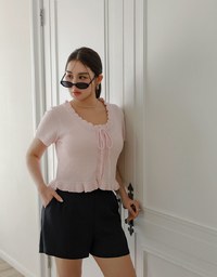 Ruffled Neckline Short Sleeve Knit Vest Top with Button Trim