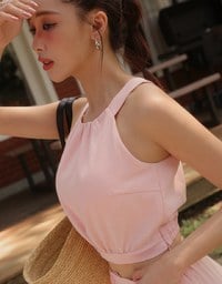 Textured Check Halter Padded Tank Top with Elastic Hem