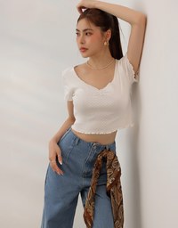 雕花蕾絲滾邊木耳捲短版TEE