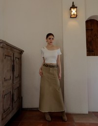 Asymmetrical Cut Out Shoulder Slim Fit Padded Cropped Tee