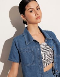 Casual Collared Cropped Jeans Denim Shirt Jacket with Front Flap Pockets
