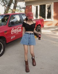 High Waist Washed Jeans Denim Shorts with Pocket Details