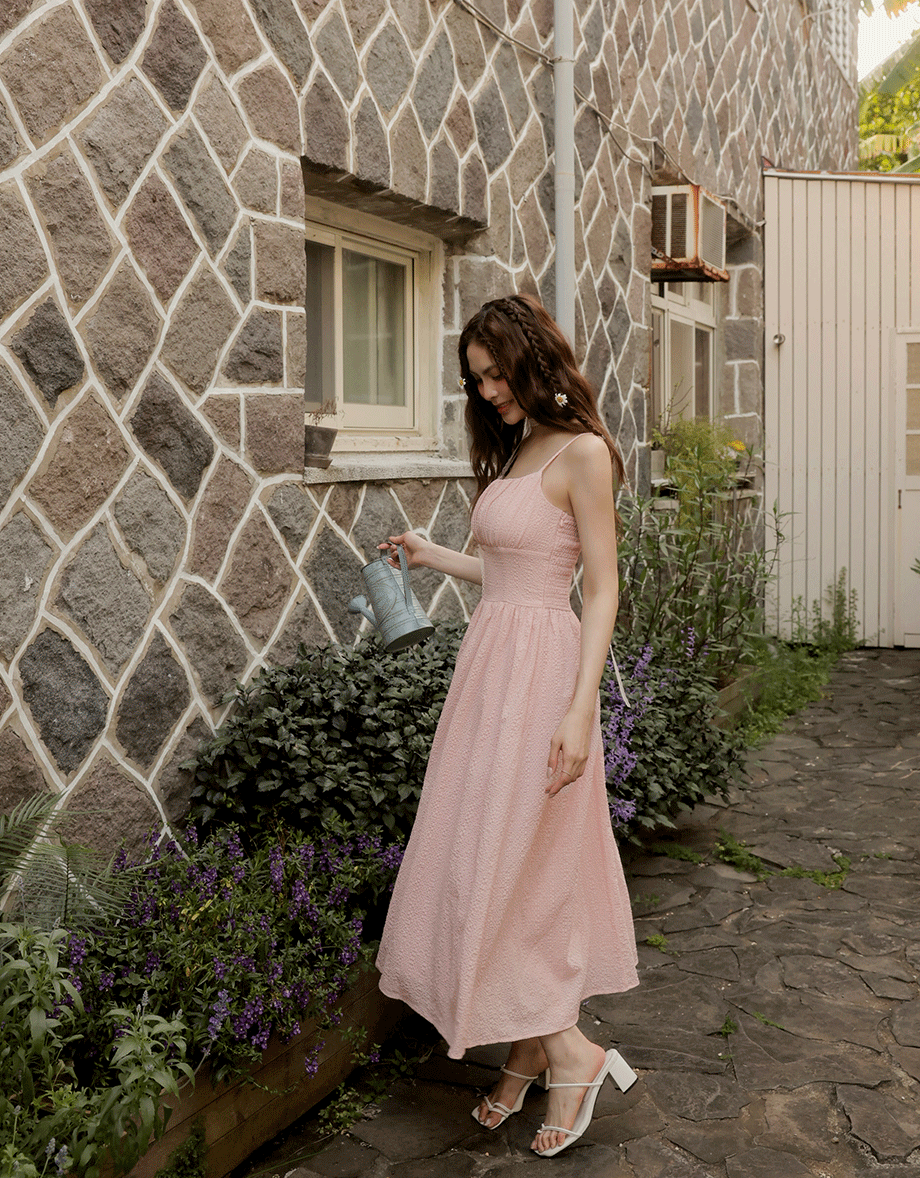 Embossed Texture Cinched Waist Padded Flowy Maxi Dress