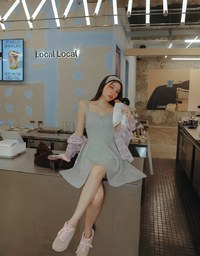 棉質傘襬細肩帶短洋裝