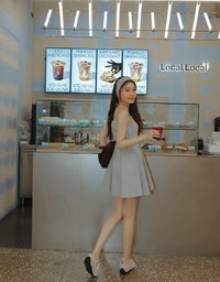 棉質傘襬細肩帶短洋裝