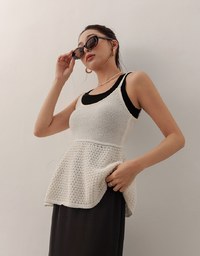 立体模様フリル×細ストラップニットキャミ