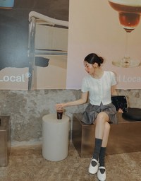 小花貝扣麻花鏤空針織開襟衫