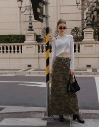 スリット入り迷彩ストレートロングスカート