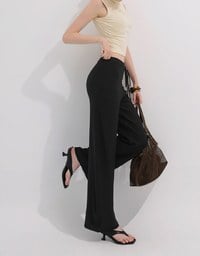 ドローストリング入りニットタイトパンツ