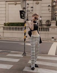 ドローストリング入りニットタイトパンツ