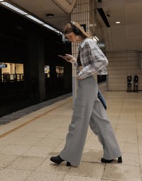 Drawstring Waist Wide Leg Cargo Pants with Pockets