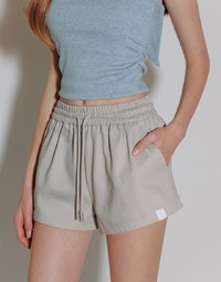 Adjustable Drawstring Waist Relaxed Fit Casual Shorts with Pockets