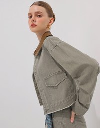 Raw Hem Crop Jeans Denim Jacket with Contrast Collar