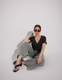 交叉V領抓褶短袖合身上衣