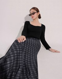 Classic Square Neck Stretch Long Sleeve Crop Top