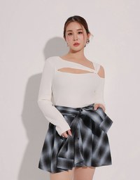 Asymmetrical Cut Out Ribbed Knit Long Sleeve Top