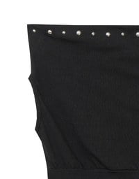 Off Shoulder Studded Detail Crop Fitted Top