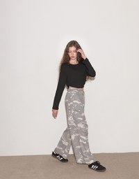 Basic Crew Neck Knit Fitted Long Sleeve Crop Top