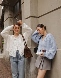 【Ling Cheng Design】Lace Trim Puff Sleeve Button Front Shirt Blouse