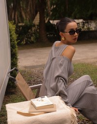 Sleeveless Knit Maxi Dress and Detachable Sleeve Cardigan Set Wear