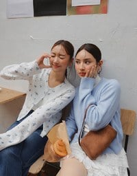 【Ling Cheng Design】Classic Crew Neck Buttoned Knit Cardigan