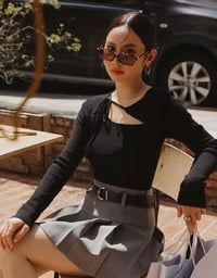 【Ling Cheng Design】Asymmetric Front Tie Knit Long Sleeve Top