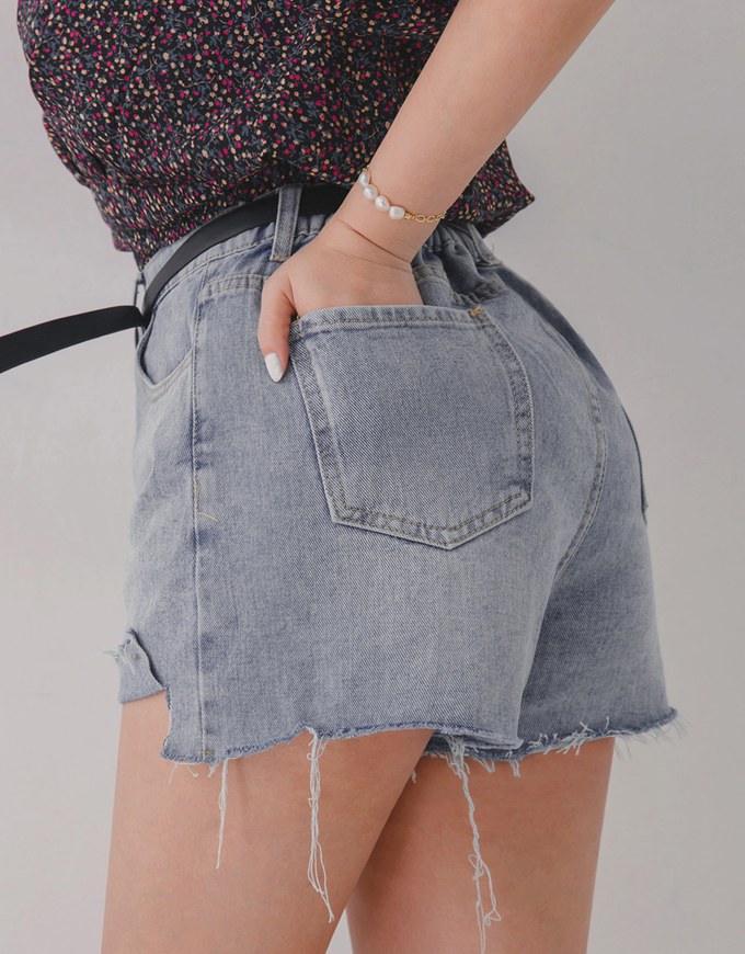 Frayed Belted Denim Jeans Shorts