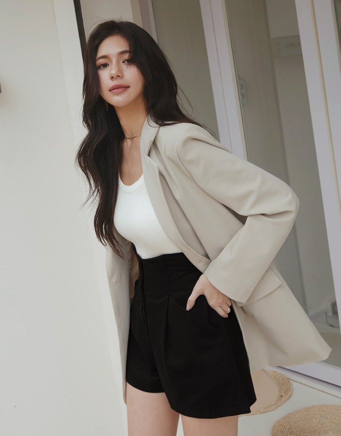 High Waisted Buttoned Slimming Elastic Shorts