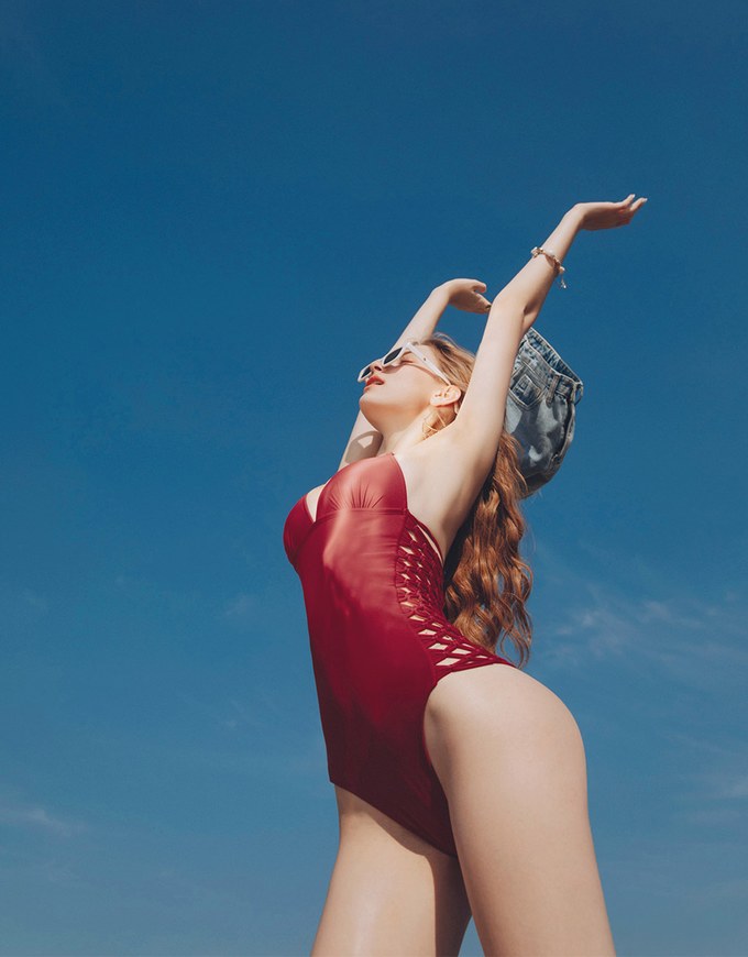 【PUSH UP 】Sensual Side-Hollow Braided Swimsuit Push Up Bra Padded
