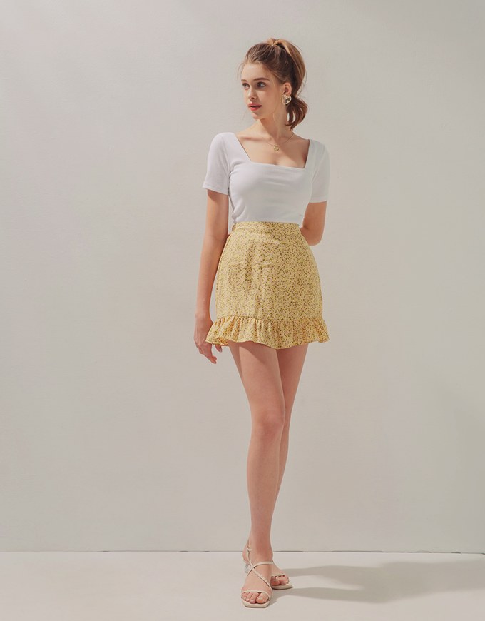 Basic Minimalistic Crop Top