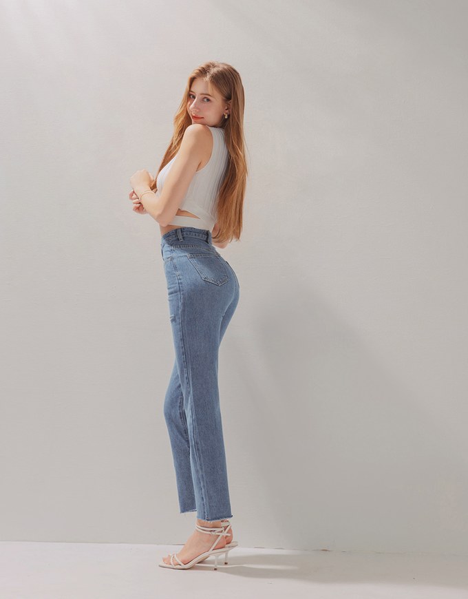 Voguish Ripped Straight-Leg Denim Jeans Pants