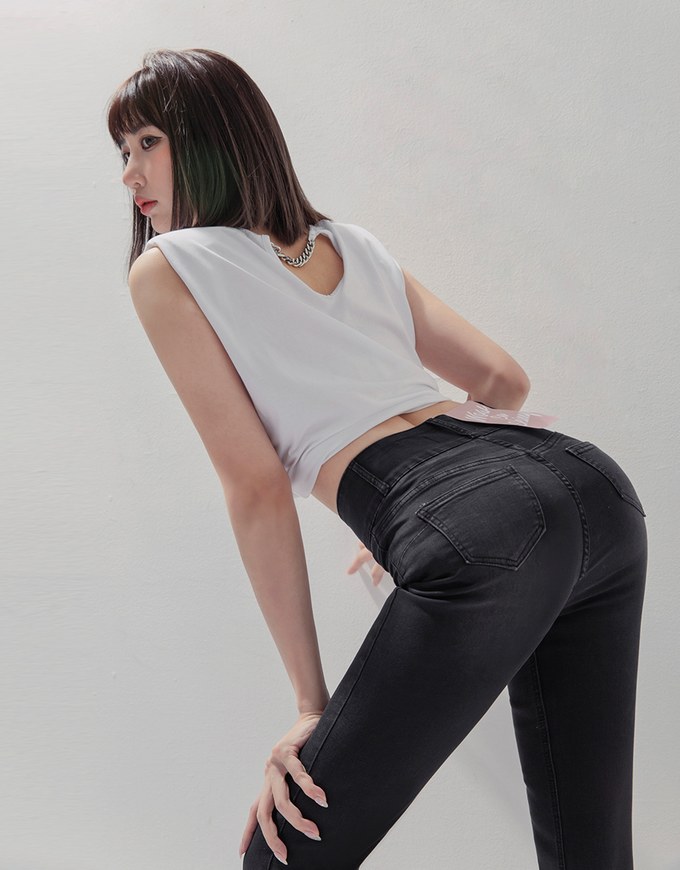 Tall Girl- No Filter Shape-Up Slimming Skinny-Fit Denim Jeans Pants 2.0 (With Butt Padding)