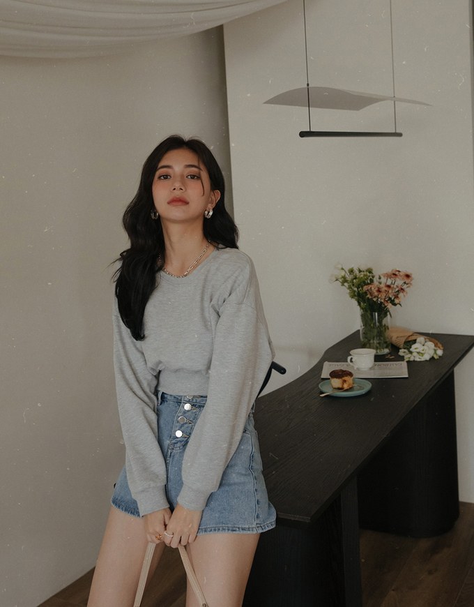 Basic Versatile Crop Sweater