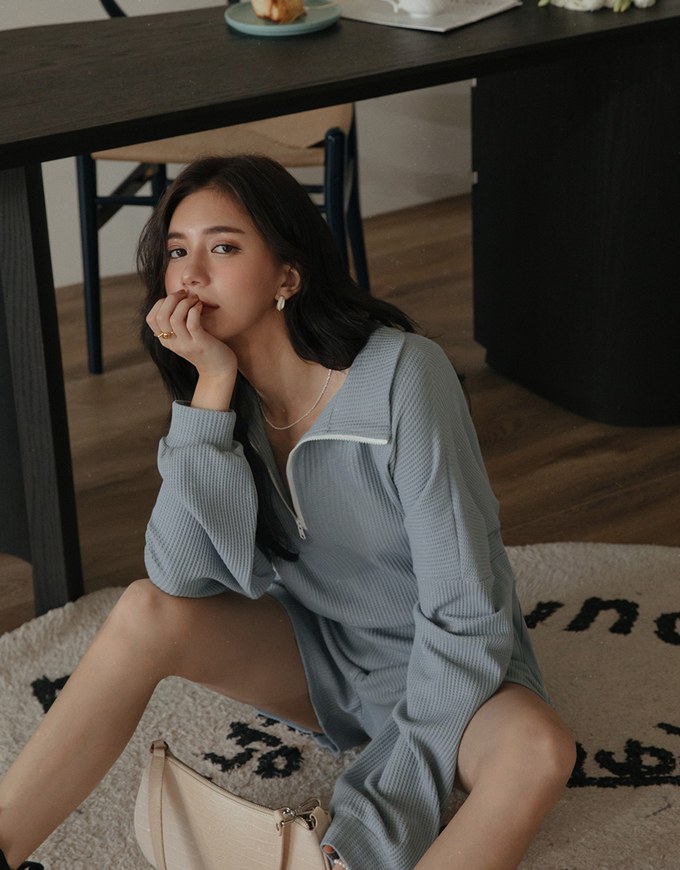 Stark Minimalism Zipped Cardigan + Short Set Wear