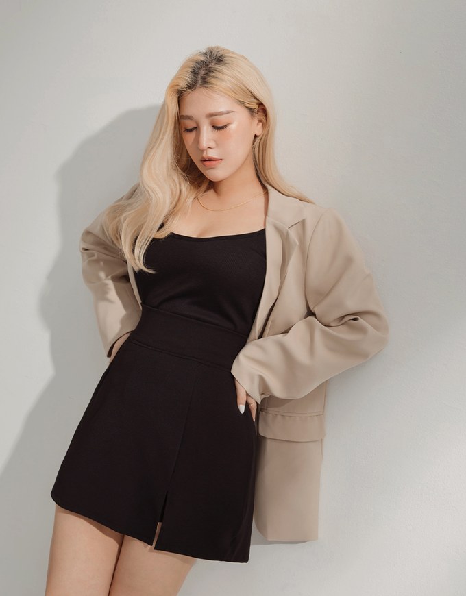 Stark Minimalism High Waisted Slimming Slit Skorts