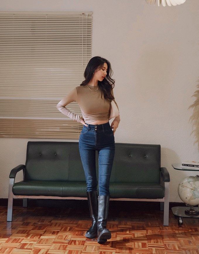 Minimalist Staple 2Way Crossover Crop Top