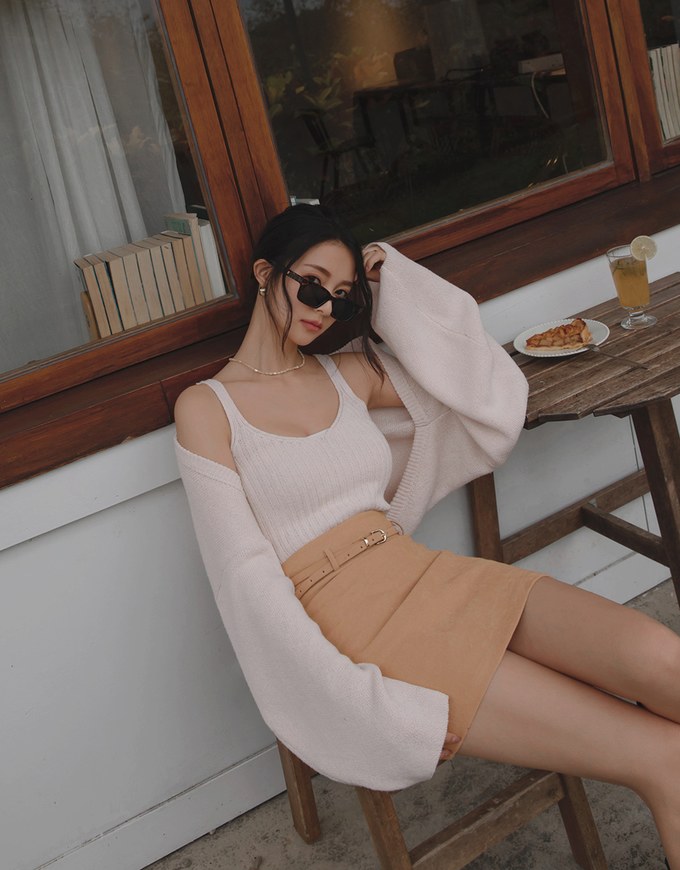 High Waisted Suede A-Line Mini Skirt (With Belt)
