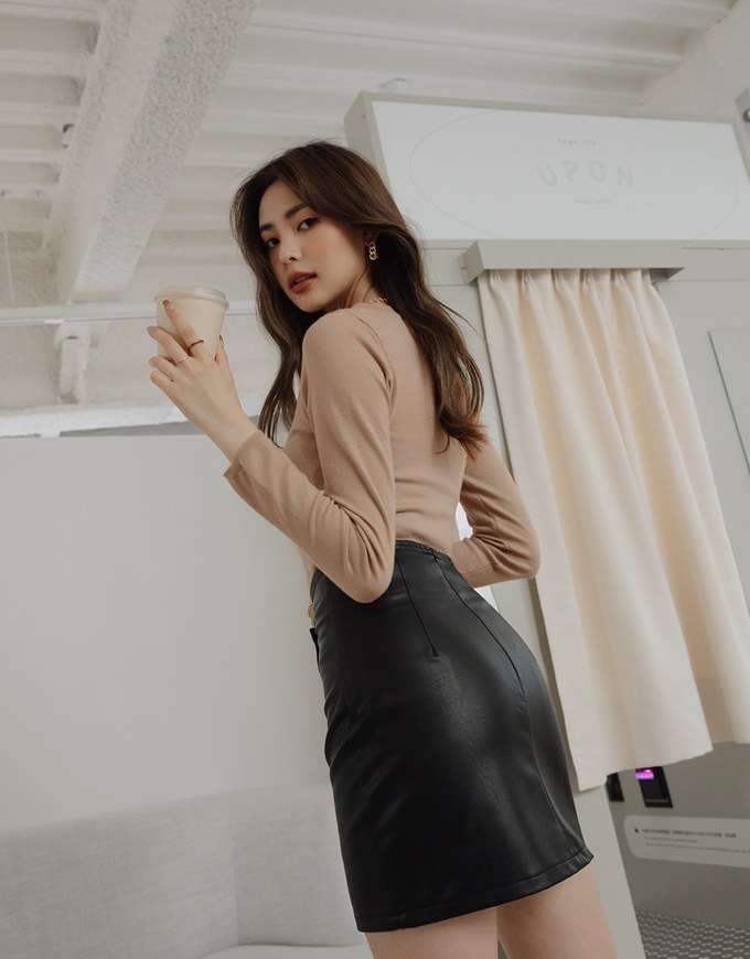 High Waisted Overlapping Faux Leather Skorts