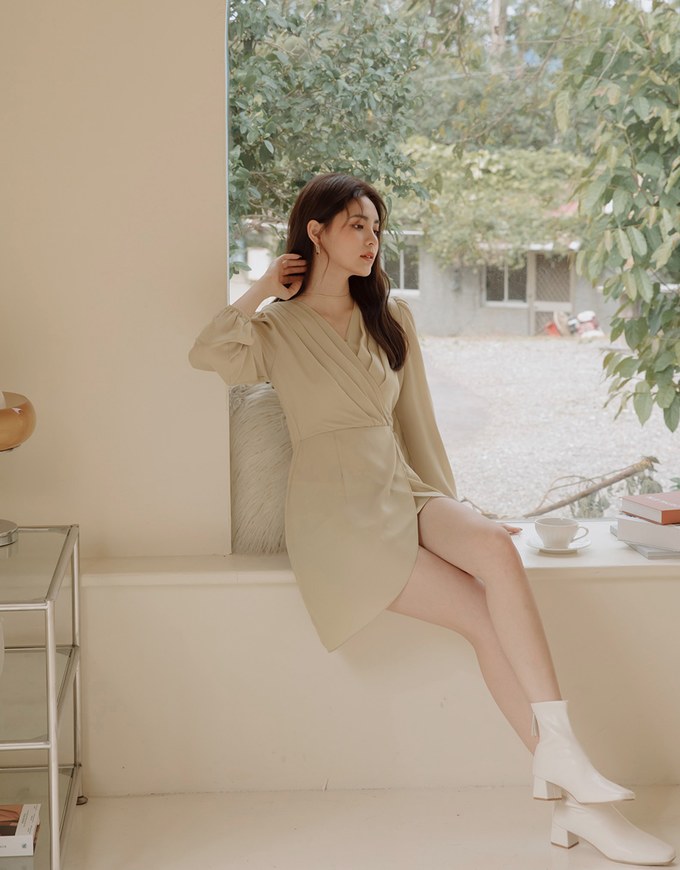 Voguish Layered Pleated Tie-Side Mini Dress