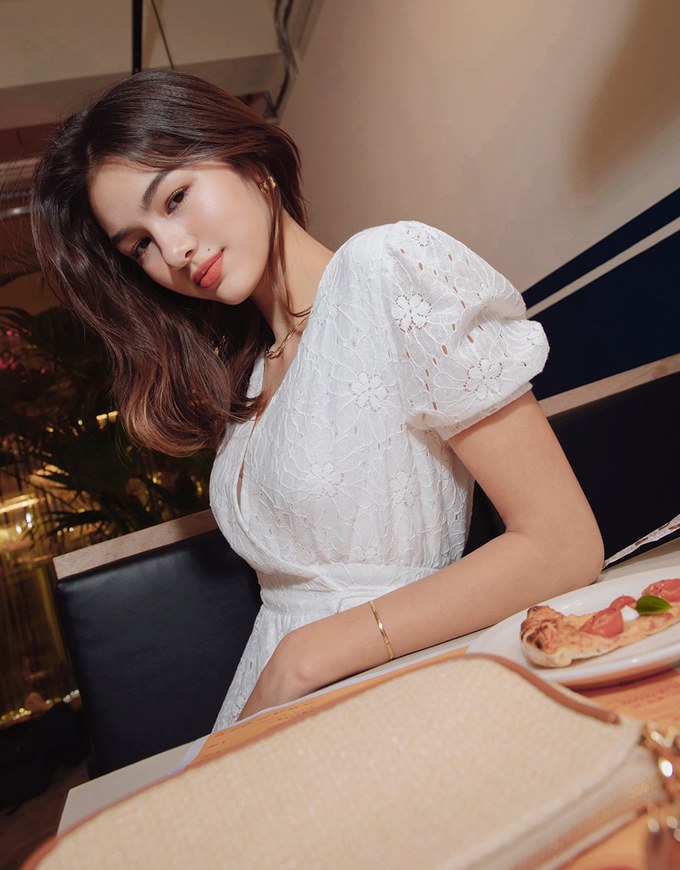 Feminine Aesthetic Overlapping Ties Lace Maxi Dress