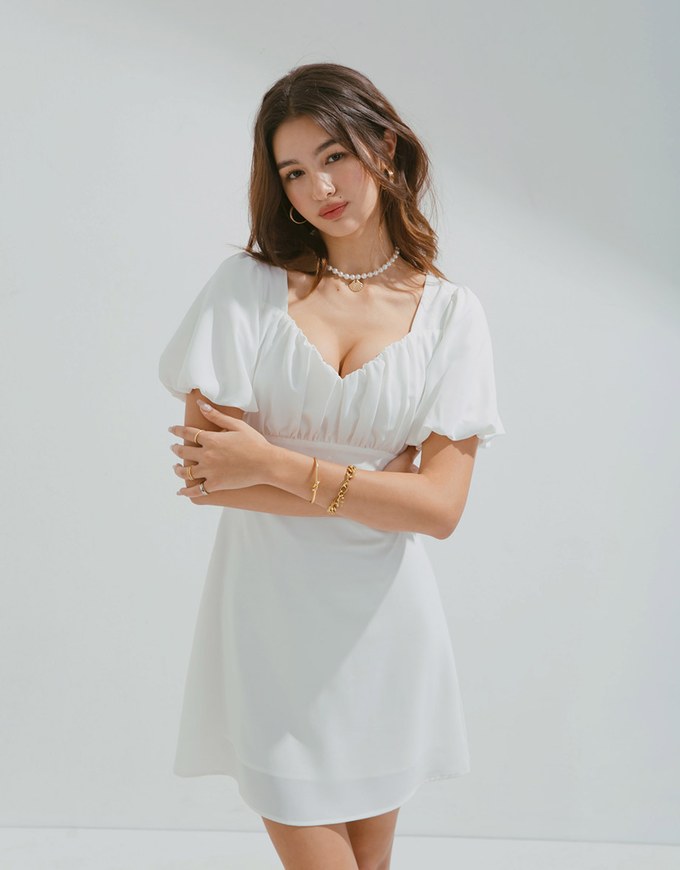 Vigorous Back-Slit Tie-Strap Hollow Waist Puff Sleeve Mini Dress
