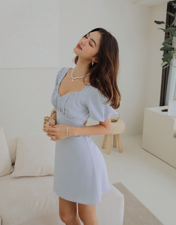 Vigorous Back-Slit Tie-Strap Hollow Waist Puff Sleeve Mini Dress